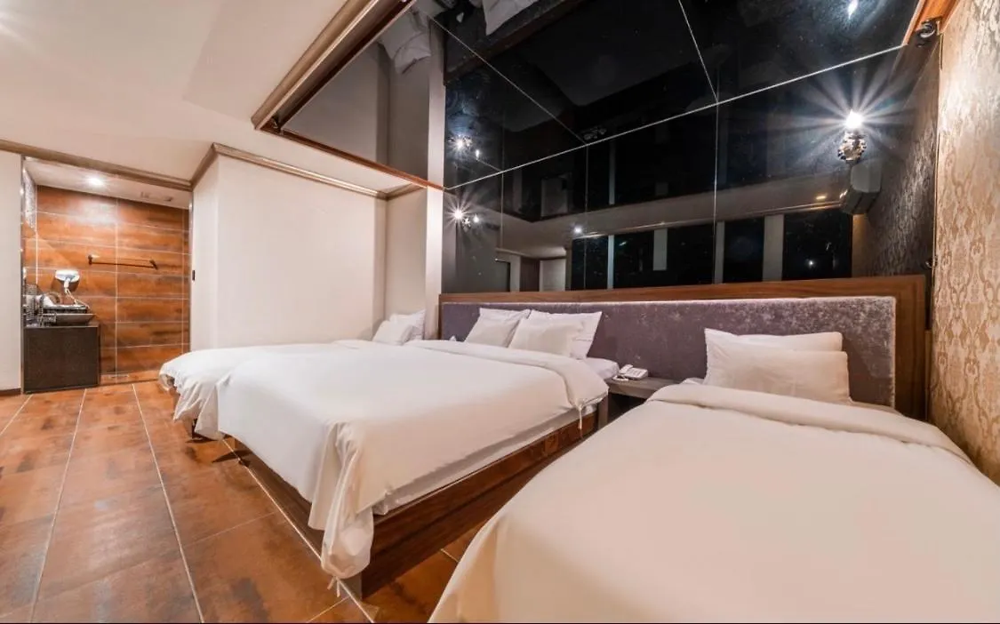 The Oreun Echae Hotel Jeju